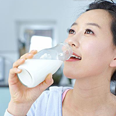 喝酒奶也需要找对时间
