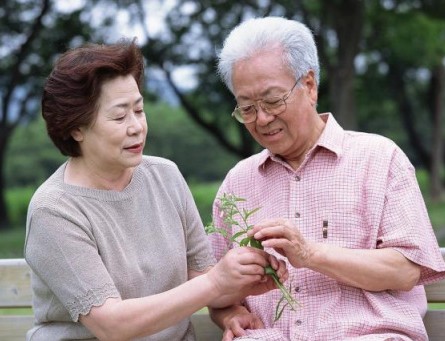 冬季老年人应注意预防3种疾病侵袭