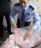 中国式造假 只要挣钱啥都豁出去