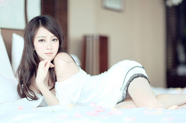 女性搓8个部位可防衰老