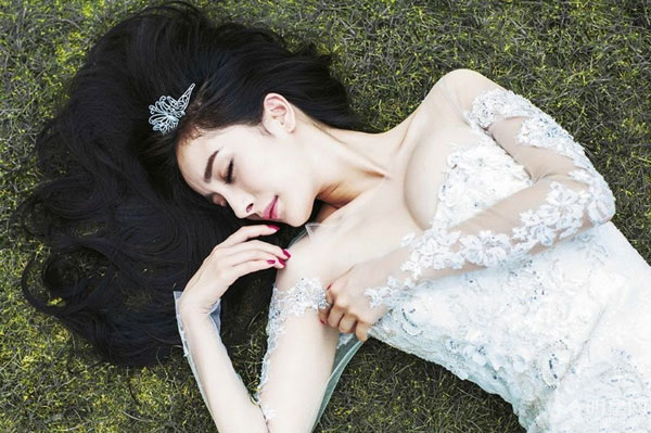 杨幂秘授妆容大法 让你成清新甜美小公主