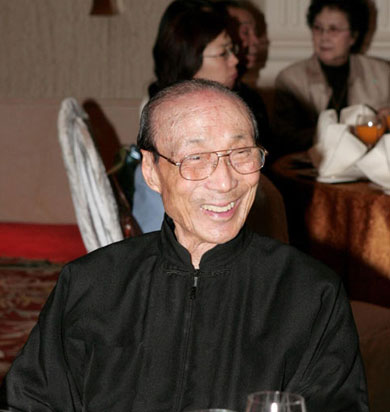 年过百岁邵逸夫养生秘诀