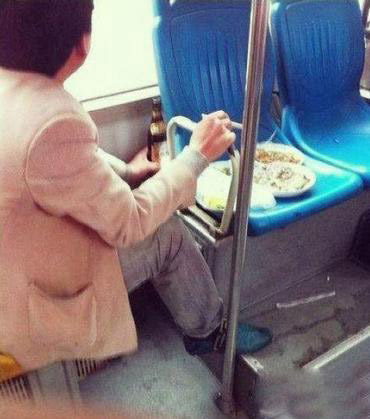 丑态百出的青年才俊爆笑图片