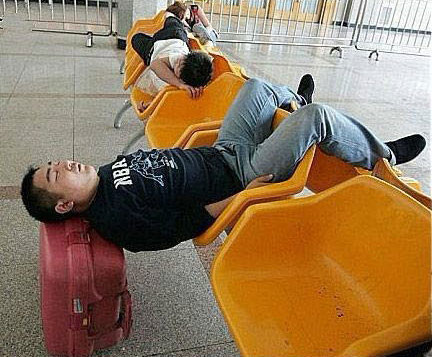 醉生梦死的大众人类