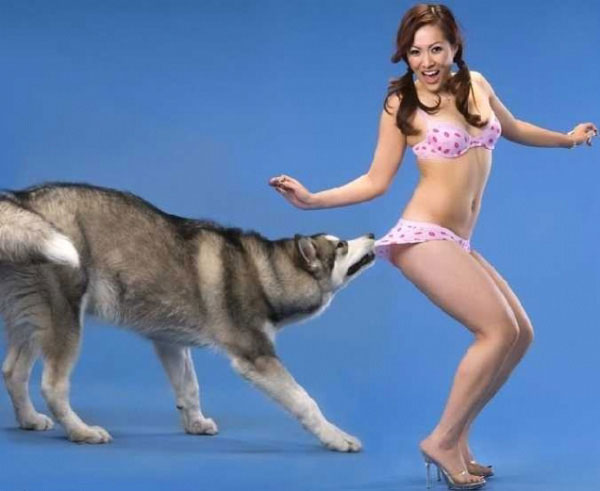 喜欢非礼美女的好色动物 情不自禁色心大起