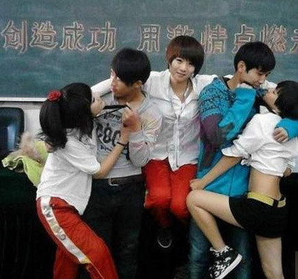 现在的妹子好彪悍
