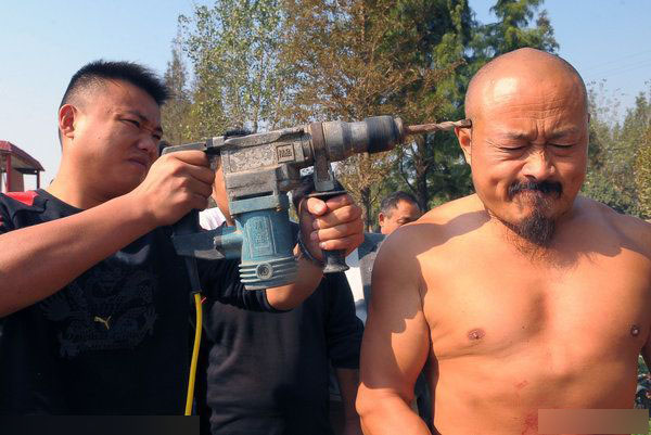 老外服了 中国人在哪都能练神功