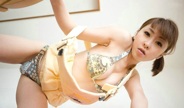 日本萝莉胸器性感不容小觑