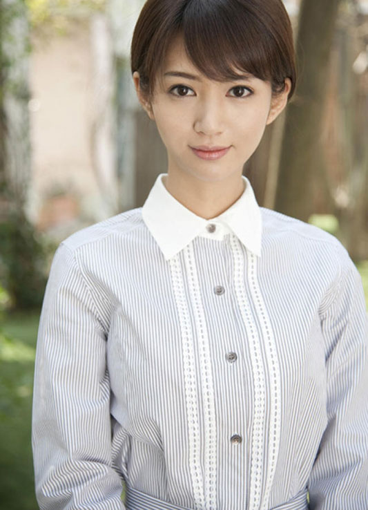 日本新晋AV女优麻生希神似林志玲