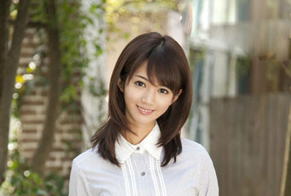 日本新晋AV女优麻生希神似林志玲