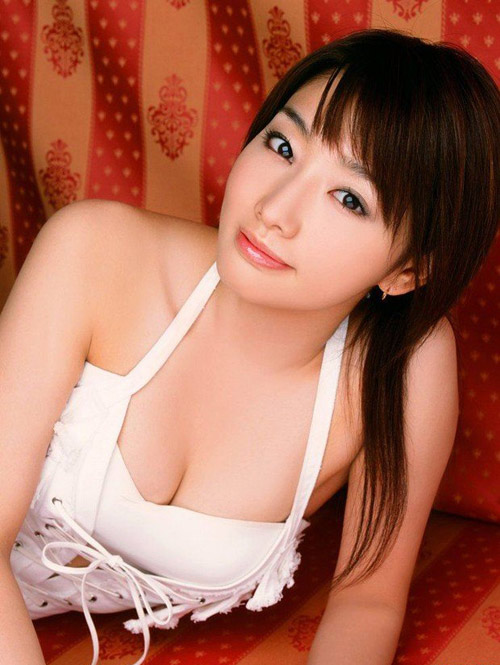 柔情女孩曼妙身姿俏皮