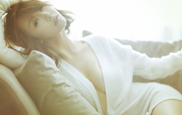 真空妩媚毛衣美女