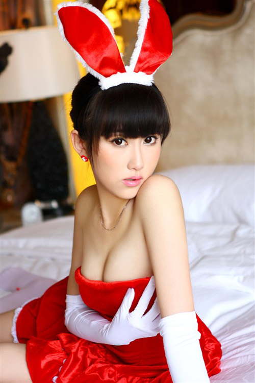 玉女掌门梦馨怡挑战秘房艺术照