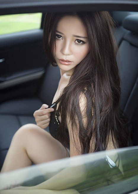 甜蜜动人婀娜妖娆